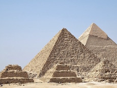how were the pyramids built