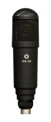 An Oktava condenser microphone.