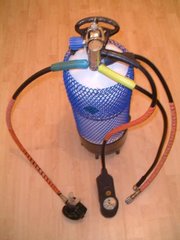 A "single-hose" aqualung