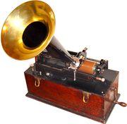 Edison cylinder phonograph ca. 1899