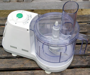 An electric food processor